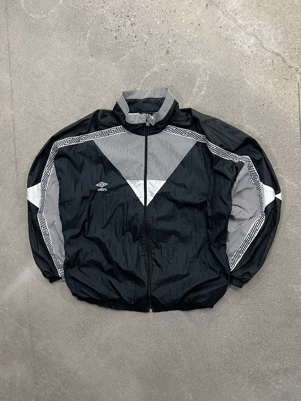 Umbro Stripe Tape Logo Track Jacket - XL